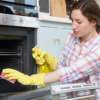 Vệ sinh lò nướng đúng cách
